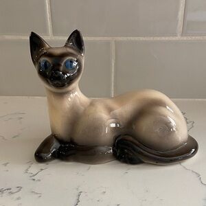 Vintage 1959 Siamese Cat Ceramic Figurine Blue Eyes Hand Inscribed